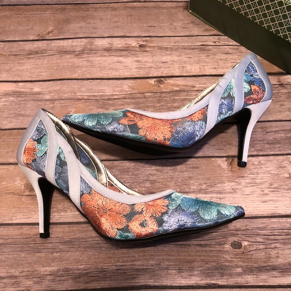 NIB J Renée Elladine pointed toe heel - Picture 7 of 8